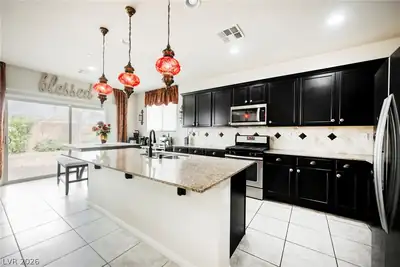 1160 Strada Cristallo, Henderson, NV 89011 