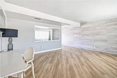 425 Vandalia Street Living Room