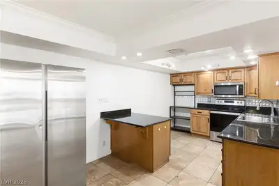 3930 University Center Drive 1001, Las Vegas, NV 89119 Kitchen