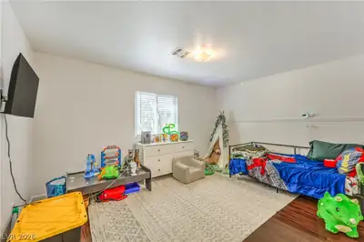 5528 Raven Creek Avenue Bedroom