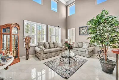 10039 Sky Parlor Road Living Room