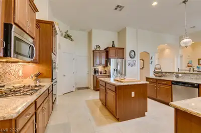 8292 Dutch Harbor Circle Kitchen