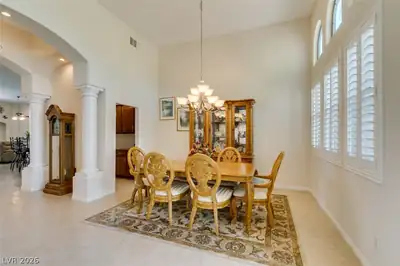 8292 Dutch Harbor Circle Dining Area