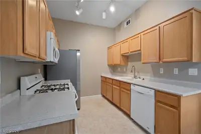 3395 Cactus Shadow Street 101 Kitchen