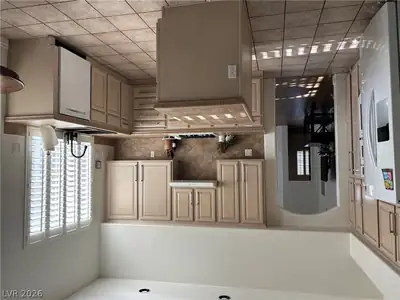 7815 Windward Road Kitchen