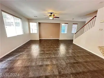 545 NEWBERRY SPRINGS Drive Living Room