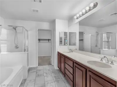 2129 Mistle Thrush Drive Primary Bathroom