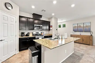 1309 Paseo Del Oso Lane Kitchen