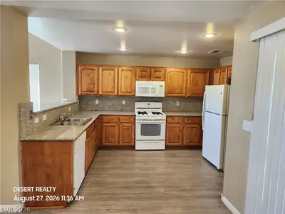 1147 Claire Rose Avenue Kitchen
