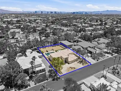 1504 Silver Oaks Street Aerial View