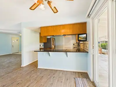 881 East Calvada Boulevard Kitchen
