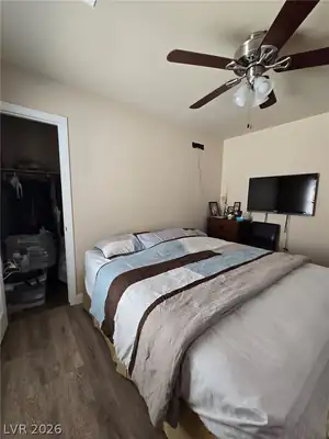 9014 Partridge Hill Street Bedroom