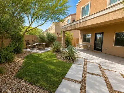 2880 Sparkling Sea Street Yard