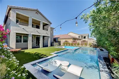12297 Argent Bay Avenue Yard