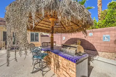6299 PALE PAVILION Avenue Patio