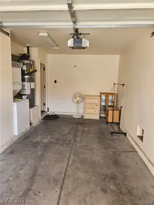 6706 Oxendale Avenue Garage