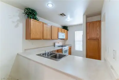 6706 Oxendale Avenue Kitchen