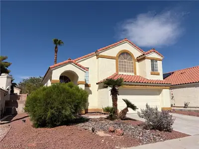 2713 Brienza Way Front of Structure