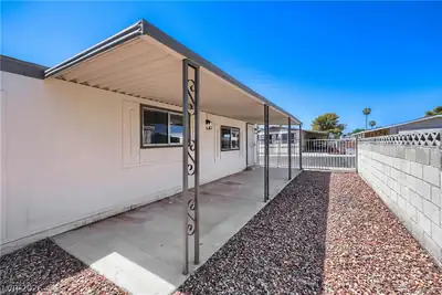 3158 Comitan Lane Patio