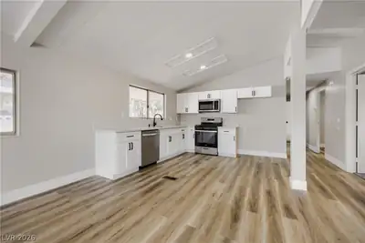 3158 Comitan Lane Kitchen
