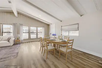 3158 Comitan Lane Dining Area