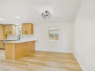 2350 West Adkisson Street Dining Area