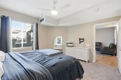 6868 Sky Pointe Drive 1073 Bedroom