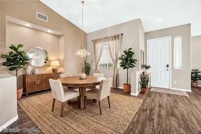 348 Quiet Harbor Drive Dining Area