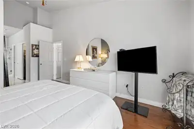 9616 Emeraude Avenue Primary Bedroom