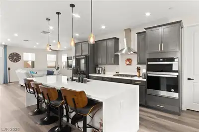 1424 Nocturnal Flight Street, Las Vegas