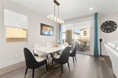 1424 Nocturnal Flight Street Dining Area