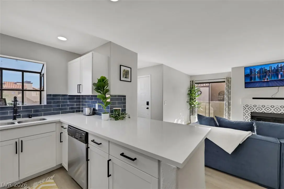 2984 Juniper Hills Boulevard 204