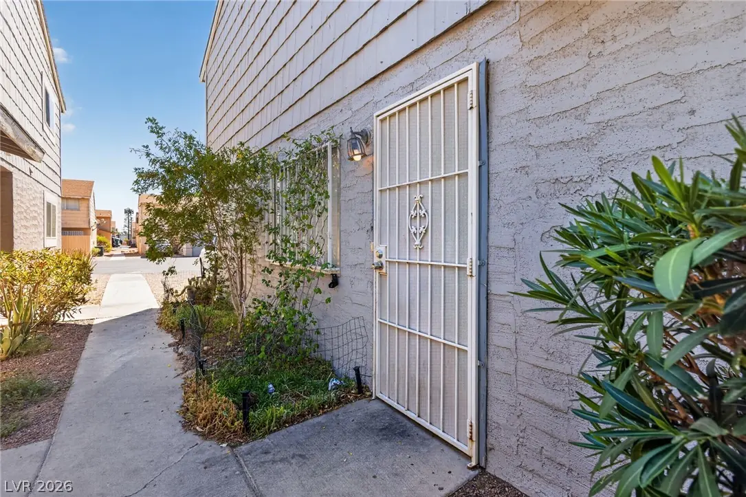 5125 Golden Lane A