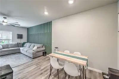 7313 Sunray Point Street Dining Area