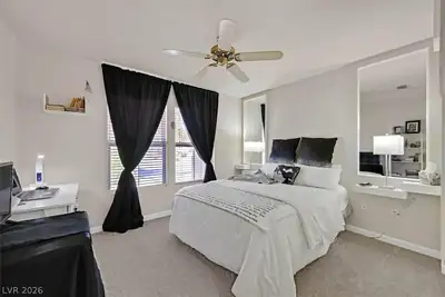 2037 Joy View Lane Bedroom
