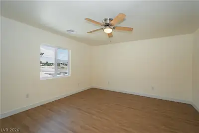 660 San Lorenzo Street Bedroom