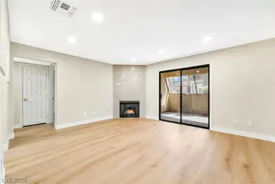 601 Cabrillo Circle 431 Living Room