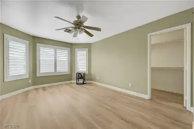 4981 Lunetto Avenue Primary Bedroom