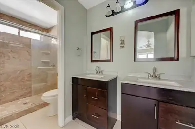 4981 Lunetto Avenue Primary Bathroom