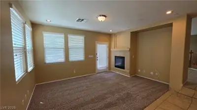 6877 Quiet Peeps Place Living Room