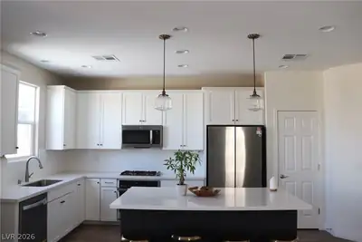 4026 Painted Lady Avenue Kitchen