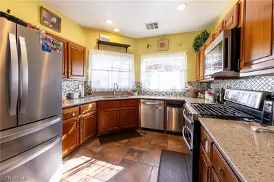 8859 Keywood Street Kitchen
