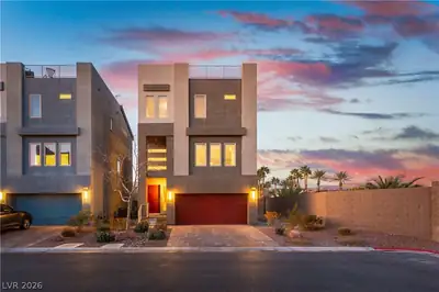 8012 Carpenter Creek Avenue, Las Vegas