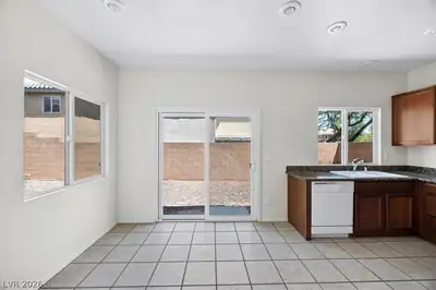 10244 Midnight Glow Court Kitchen