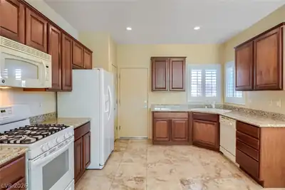 7748 Songster Street Kitchen