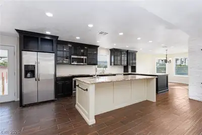 7295 North Torrey Pines Drive Kitchen