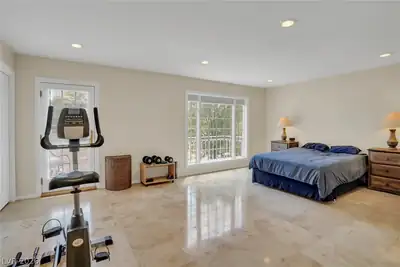 548 Tam O Shanter Bedroom