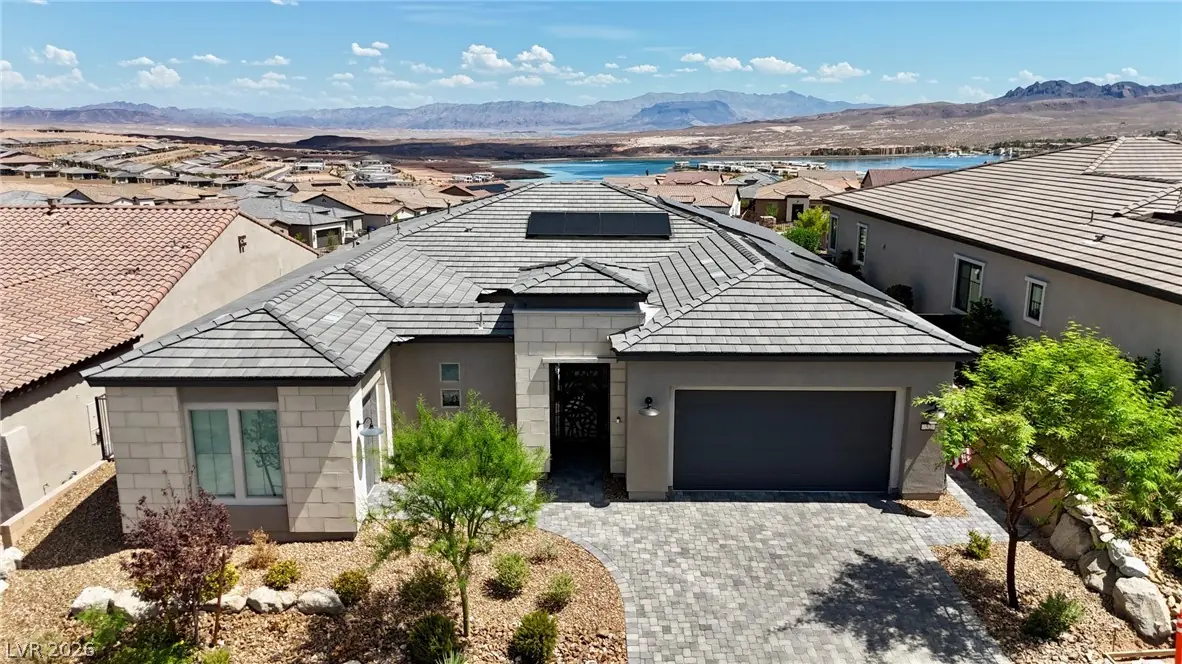 52 Thorn Creek Street