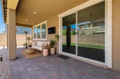 882 Cherry Glen Place Patio