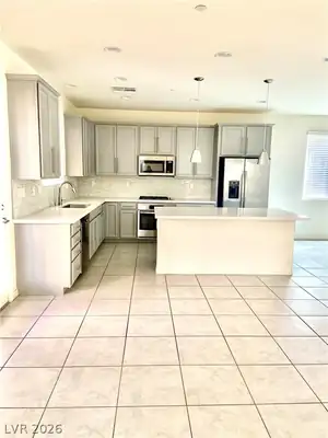 348 Mezzaforte Street Kitchen